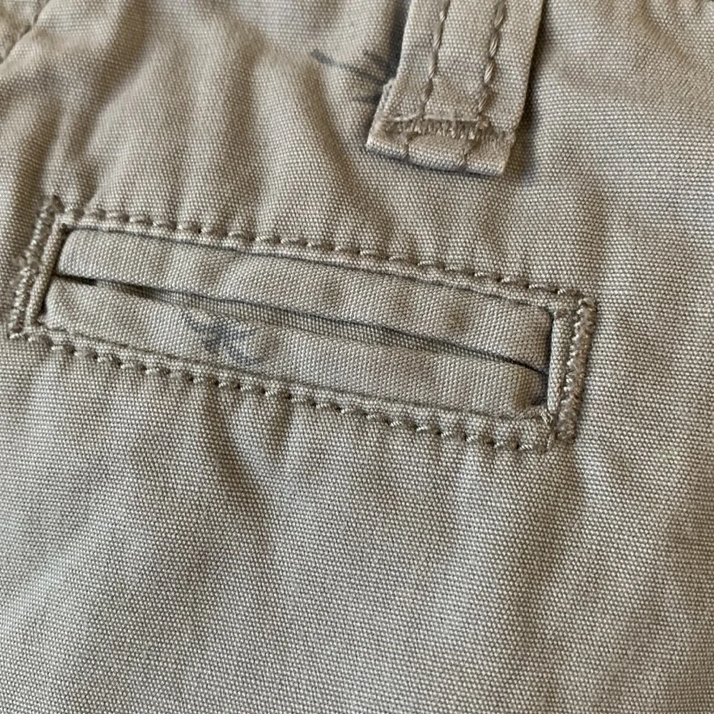 Gap kids size 7 boy’s gray woven cotton adj inner waist palm print shorts chino